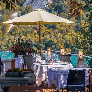 https://aquabella.hotels-rhonealpes.com